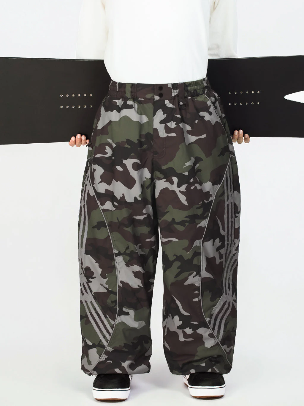 Men's Nightline Park Rider Reflective Curve Baggy Snow Pants - Image 15