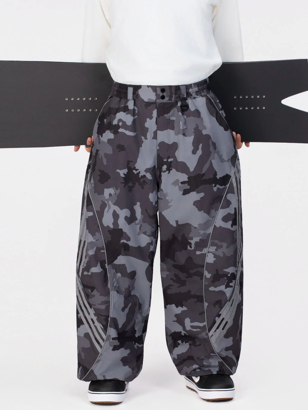 Men's Nightline Park Rider Reflective Curve Baggy Snow Pants - Image 19