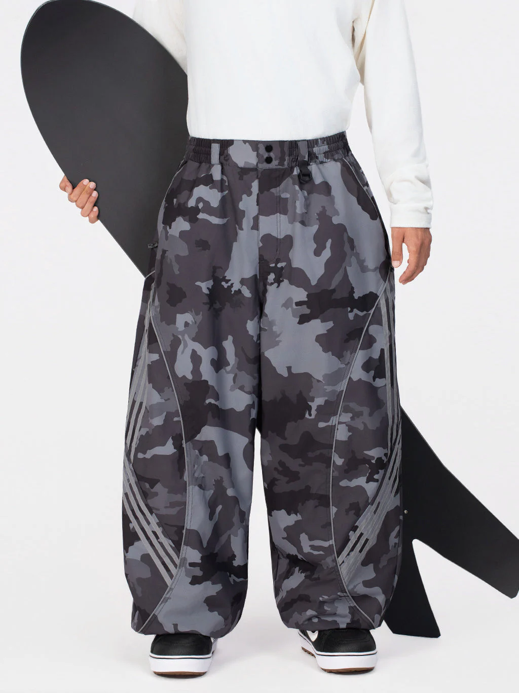 Men's Nightline Park Rider Reflective Curve Baggy Snow Pants - Image 21