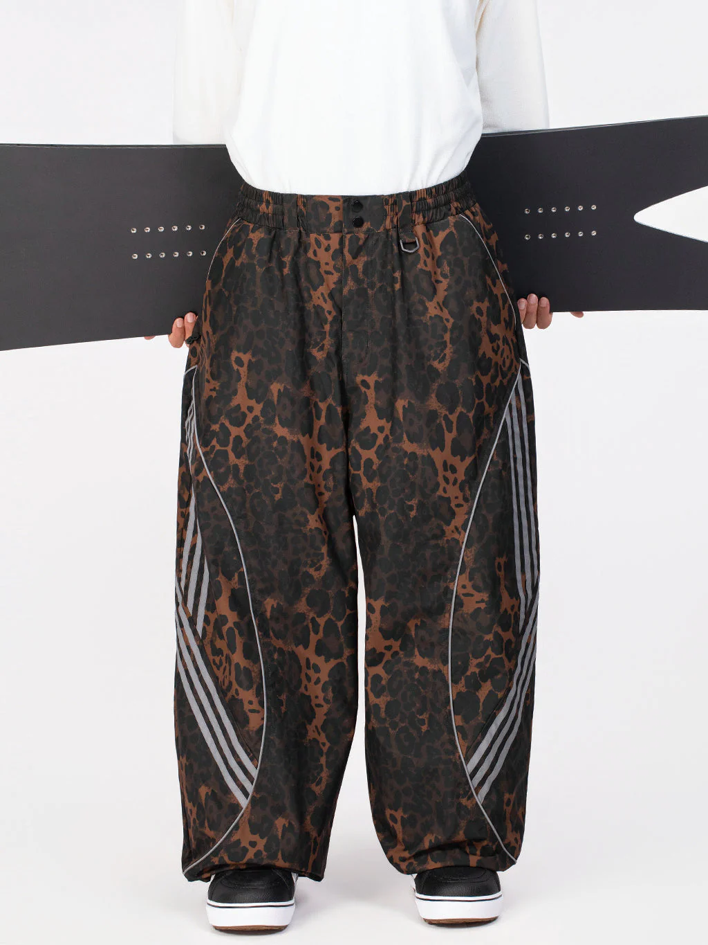 Men's Nightline Park Rider Reflective Curve Baggy Snow Pants - Image 31