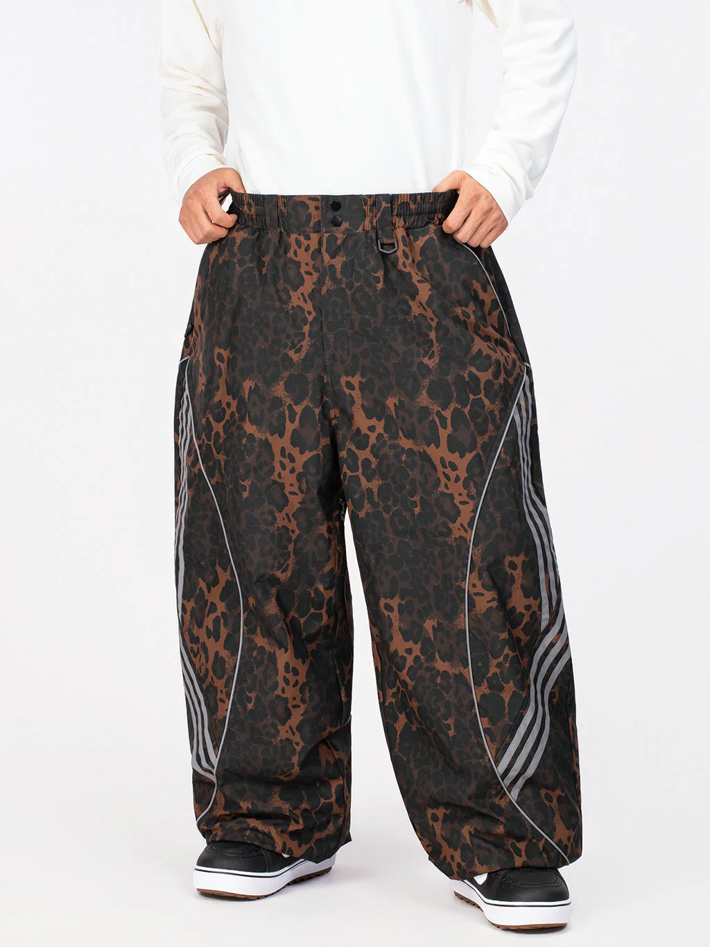 Men's Nightline Park Rider Reflective Curve Baggy Snow Pants - Image 34