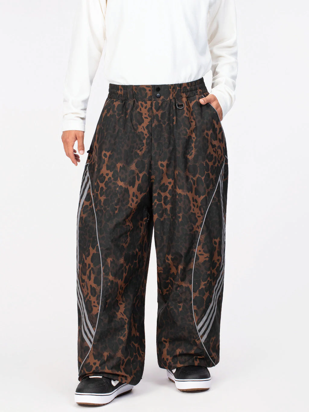 Men's Nightline Park Rider Reflective Curve Baggy Snow Pants - Image 35
