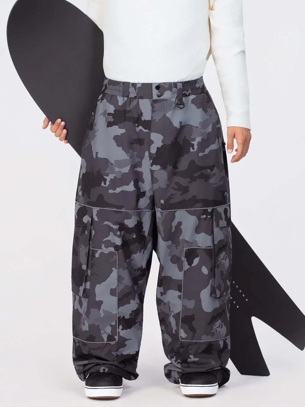 Men's Nightline Park Rider Reflective Trim Cargo Pockets Baggy Snow Pants - Image 21