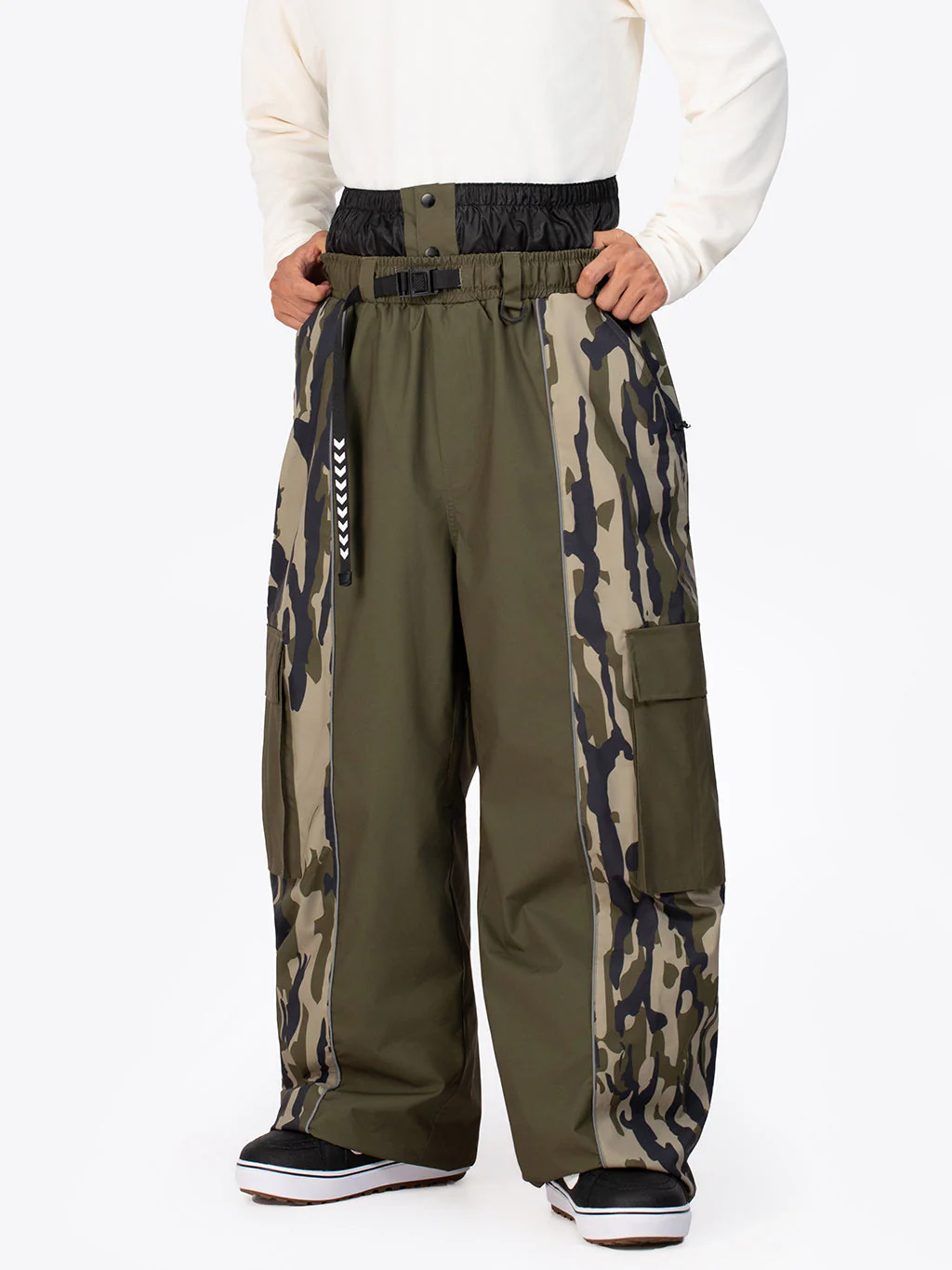 Men's Wild Motion Reflective Colorblock Extra Baggy Snow Pants - Image 3