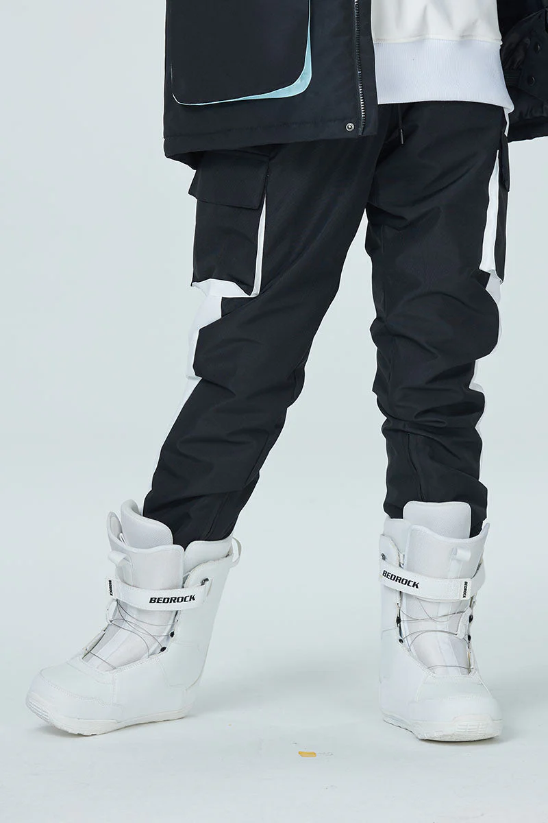 Women's Arctic Queen Large Cargo Pocket Snowboard Pants - Image 11