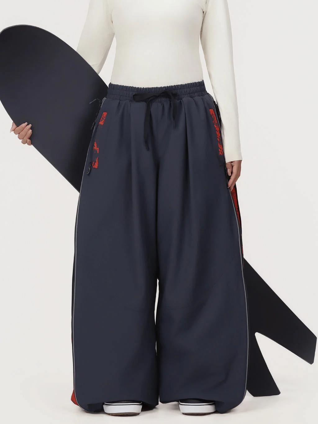 Women's Hyper Flux Side Zip Graffiti Panel Extra Baggy Freestyle Snow Pants - Image 12