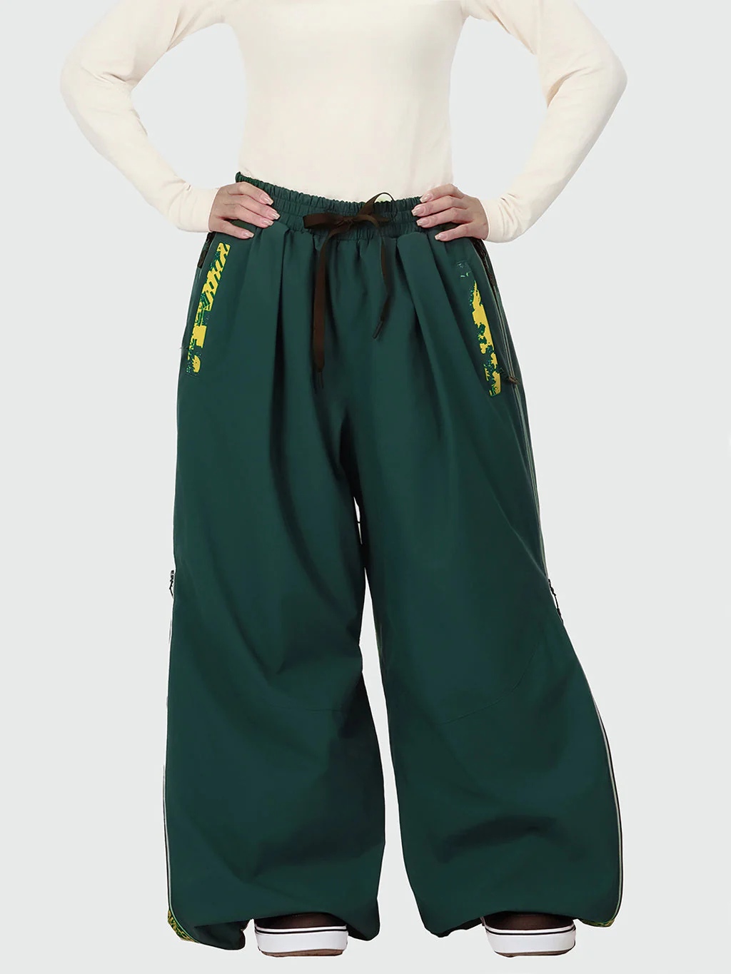 Women's Hyper Flux Side Zip Graffiti Panel Extra Baggy Freestyle Snow Pants - Image 15
