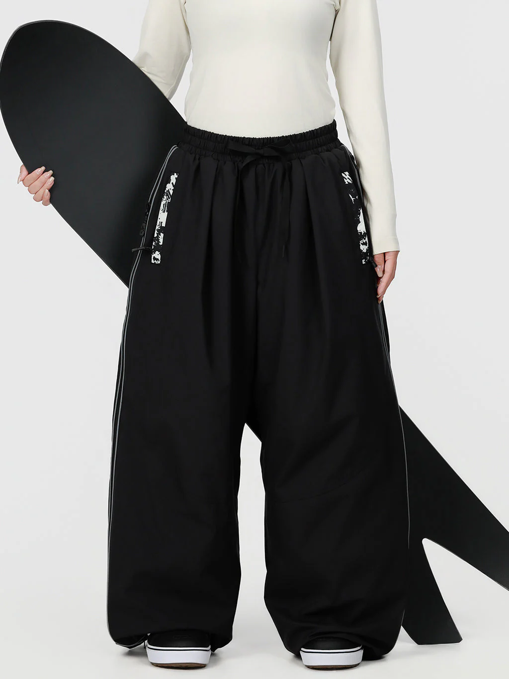 Women's Hyper Flux Side Zip Graffiti Panel Extra Baggy Freestyle Snow Pants - Image 8
