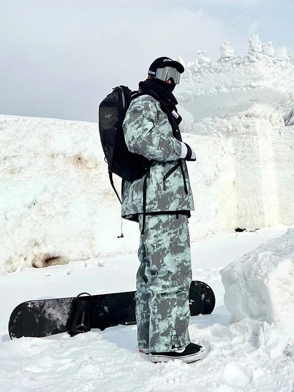 Women's North White Snowsafari Jacket & Pants Set - Image 6