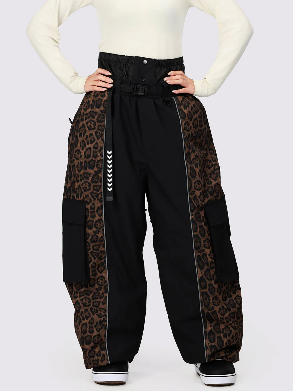 Women's Wild Motion Reflective Colorblock Extra Baggy Snow Pants - Image 21