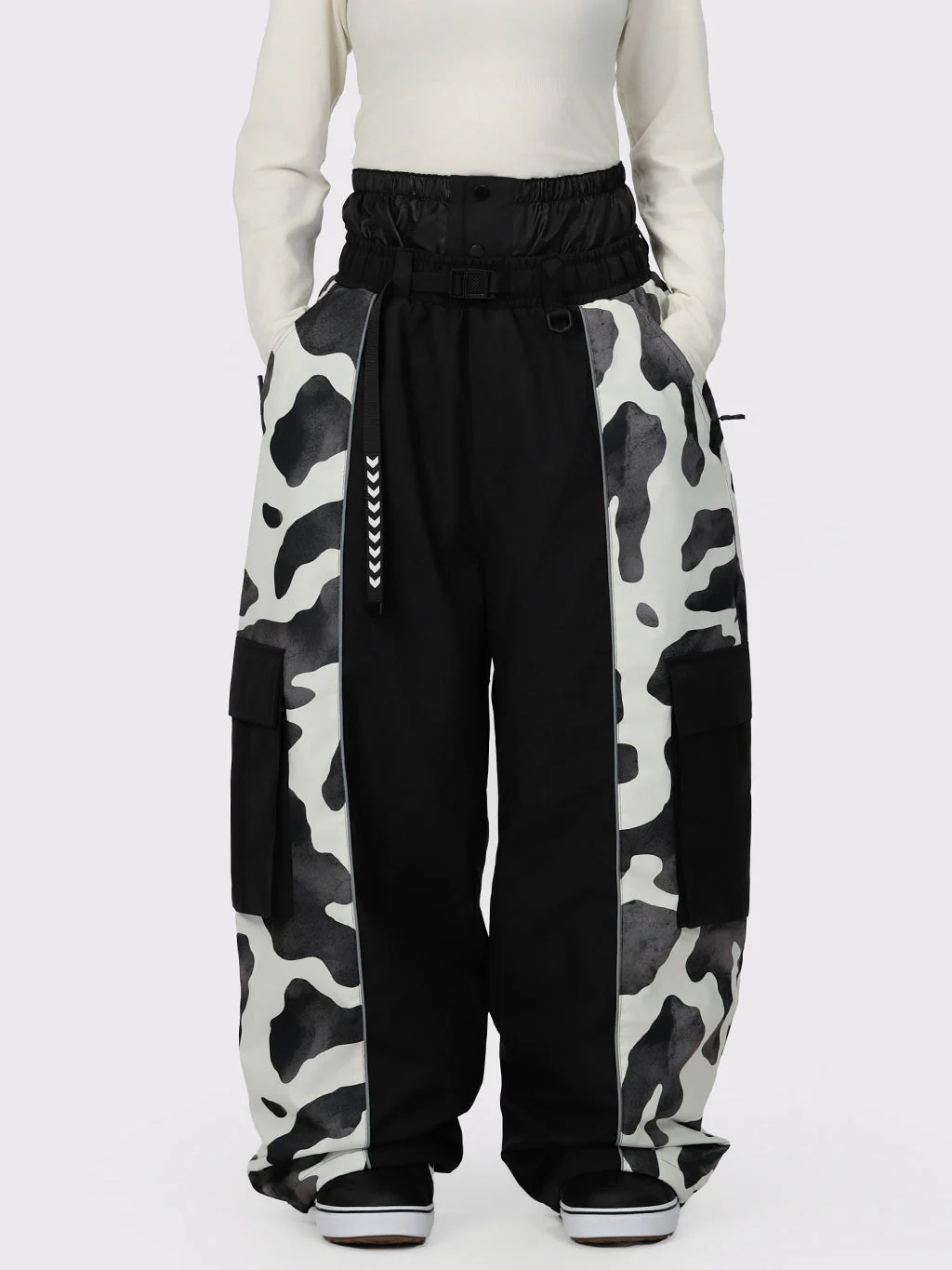 Women's Wild Motion Reflective Colorblock Extra Baggy Snow Pants - Image 5