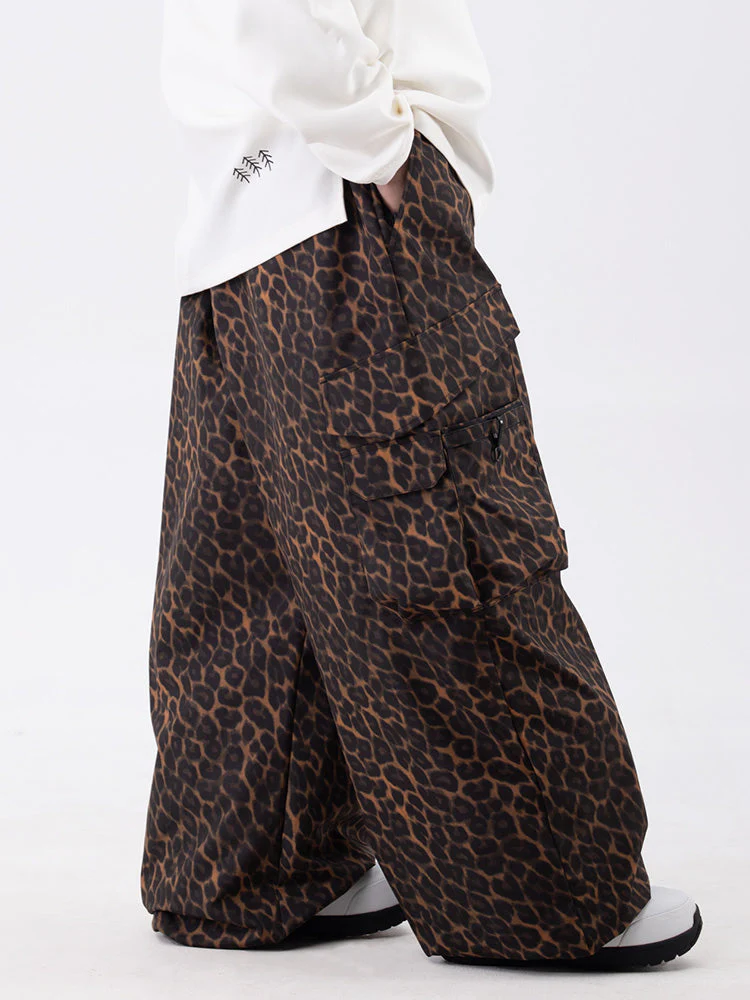 Women's Wild Soul Steeze ParkRider Multi-Pocket Utility Baggy Snow Pants - Image 5
